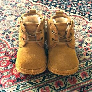 UGG unisex Neumel Suede Booties
